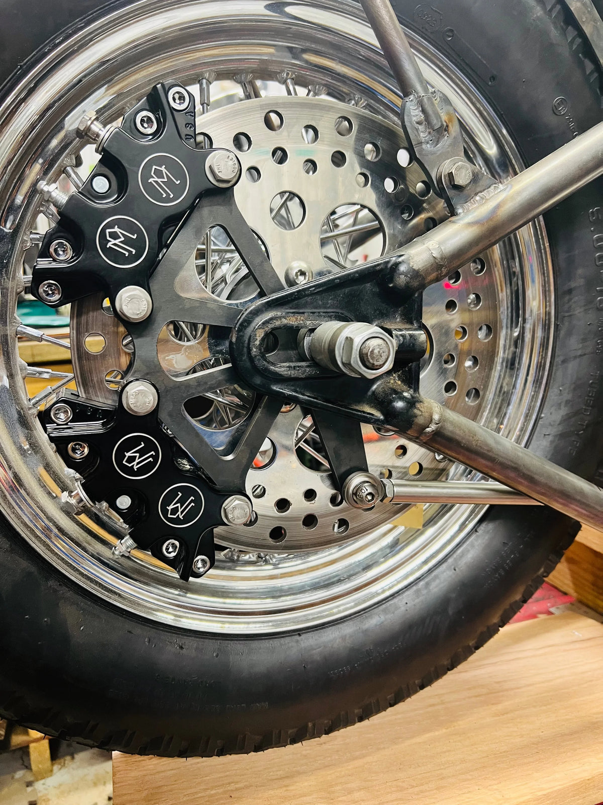 DUAL CALIPER BRACKET