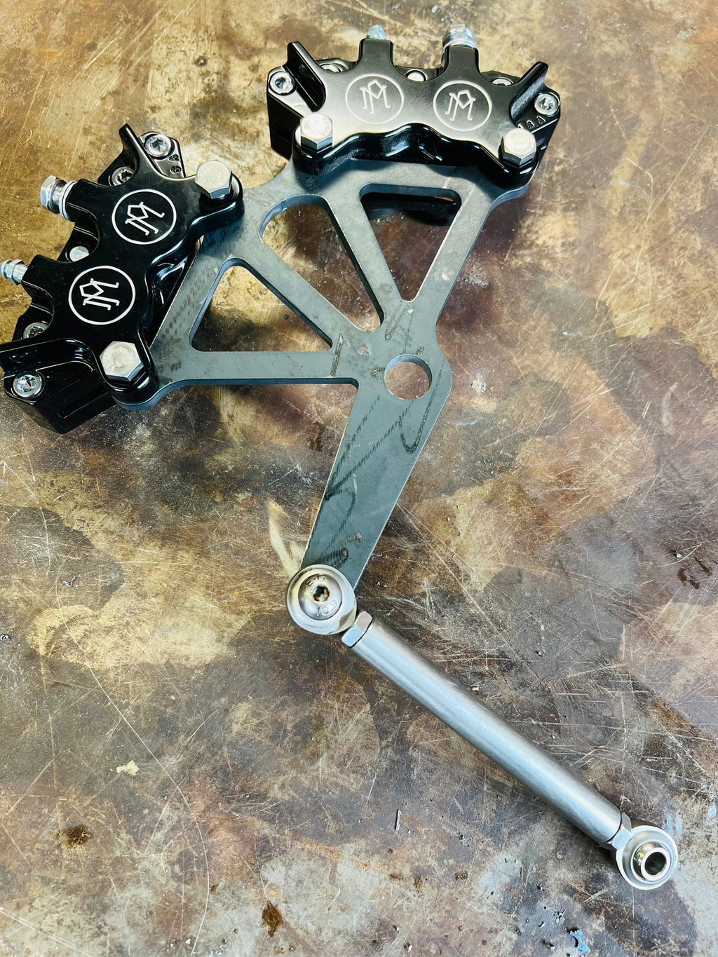 DUAL CALIPER BRACKET